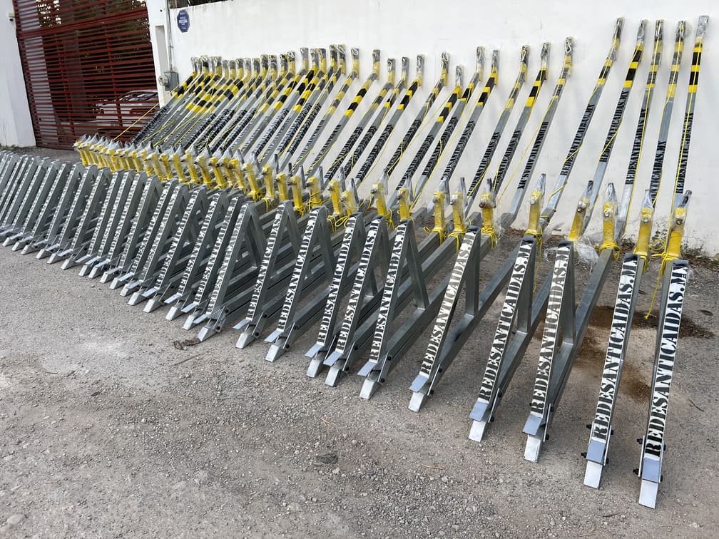 Galería Soporte Tipo Bandeja Sistema T Anticaidas de 3 mts 