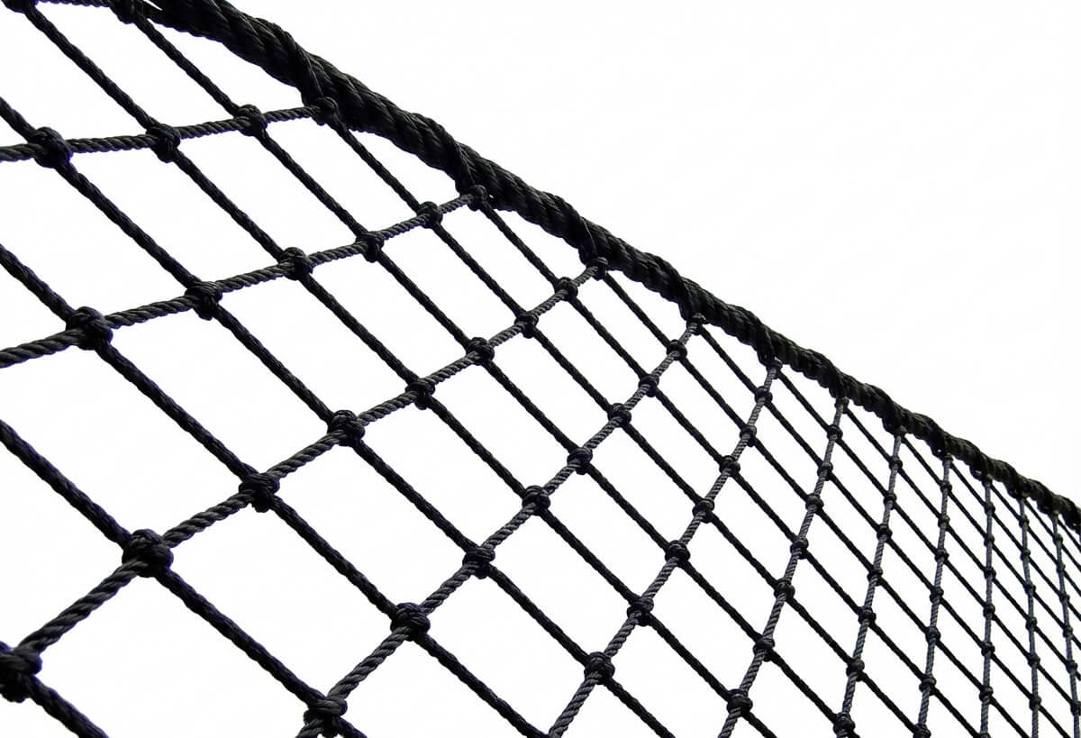 Redes-perimetrales-para-campos-de-beisbol