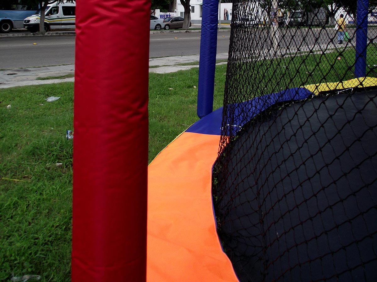 Galería Redes para trampolines de 10 pies (3 m)