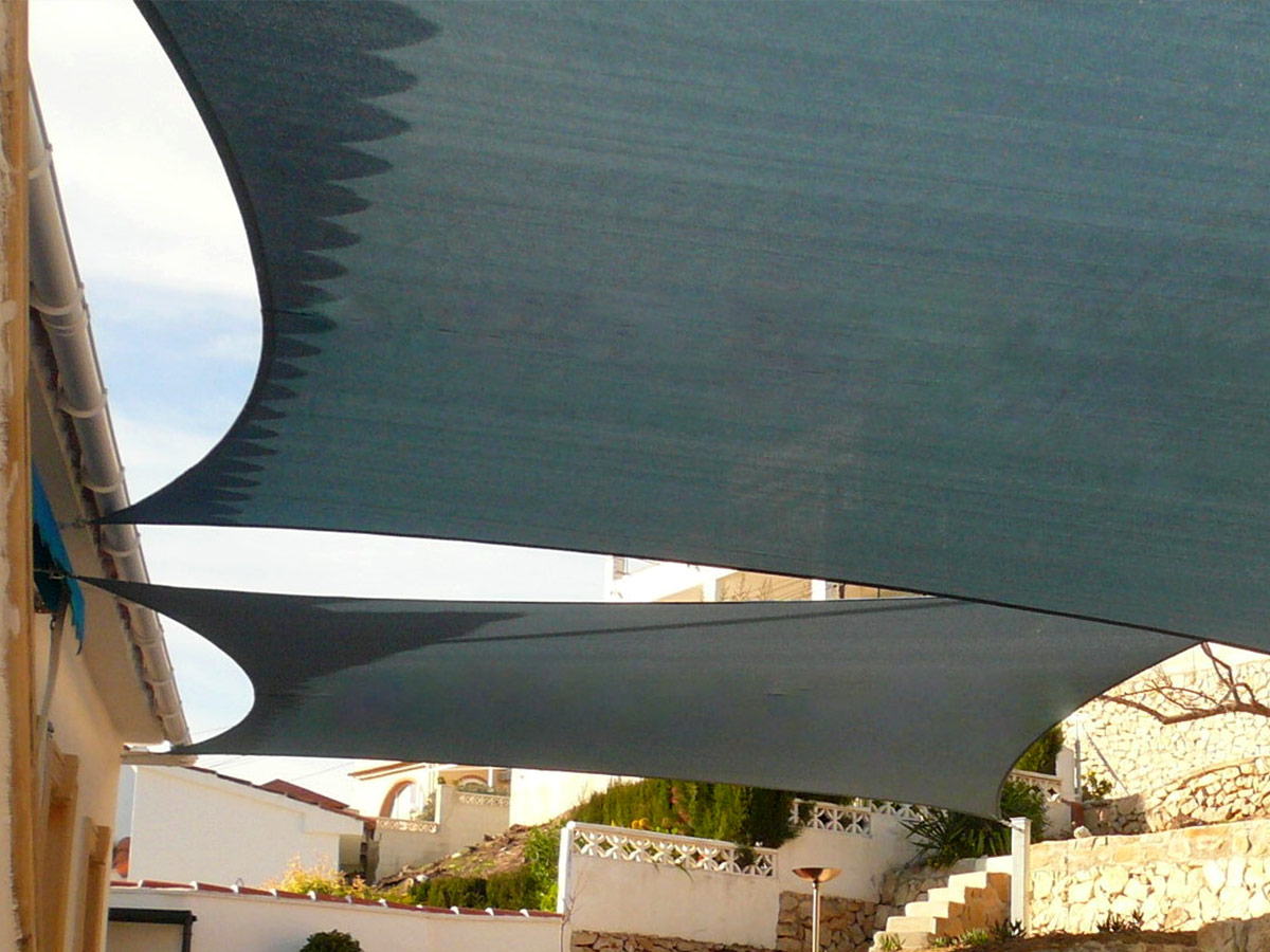 Galería Malla sombra velarias de 4 puntas